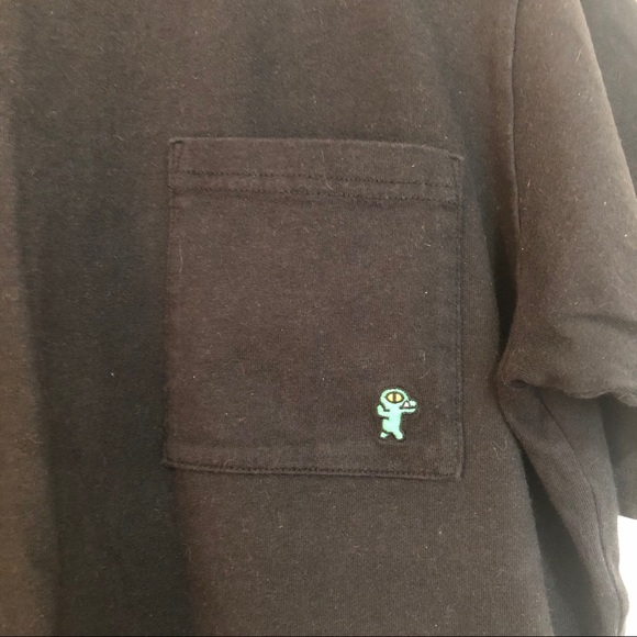 SOLD - UNIQLO UT black Kakao Friends Con t-shirt - Picture 4 of 6